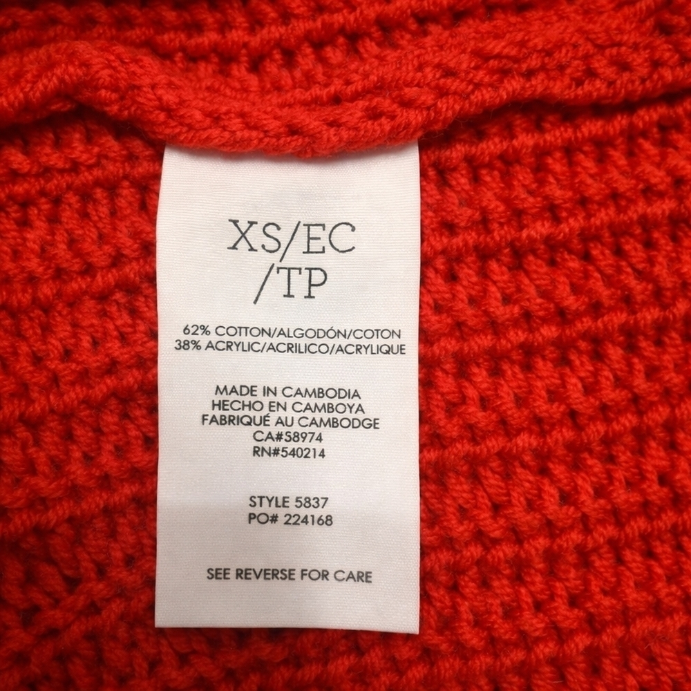 CAbi Ruby Slouchy Pullover Oversized Ribbed Knit V-Neck Dolman Sleeve Sweater - Picture 11 of 15